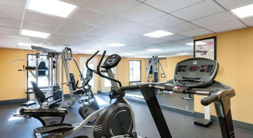 Quality Inn Windsor Mill Esterno foto