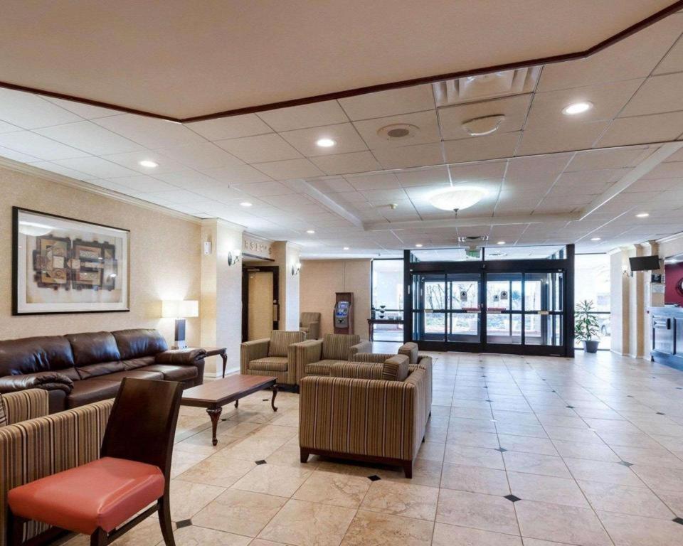 Quality Inn Windsor Mill Esterno foto