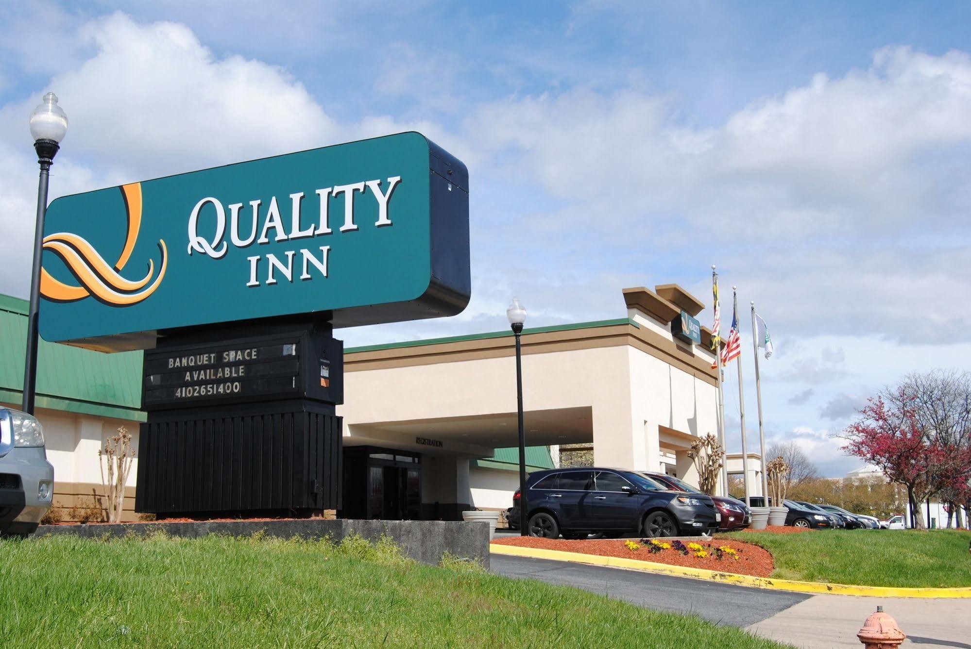 Quality Inn Windsor Mill Esterno foto